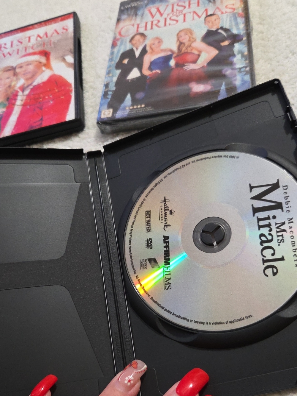 MOVIES AND POPCORN BUNDLE #1 - Picture 13 of 14